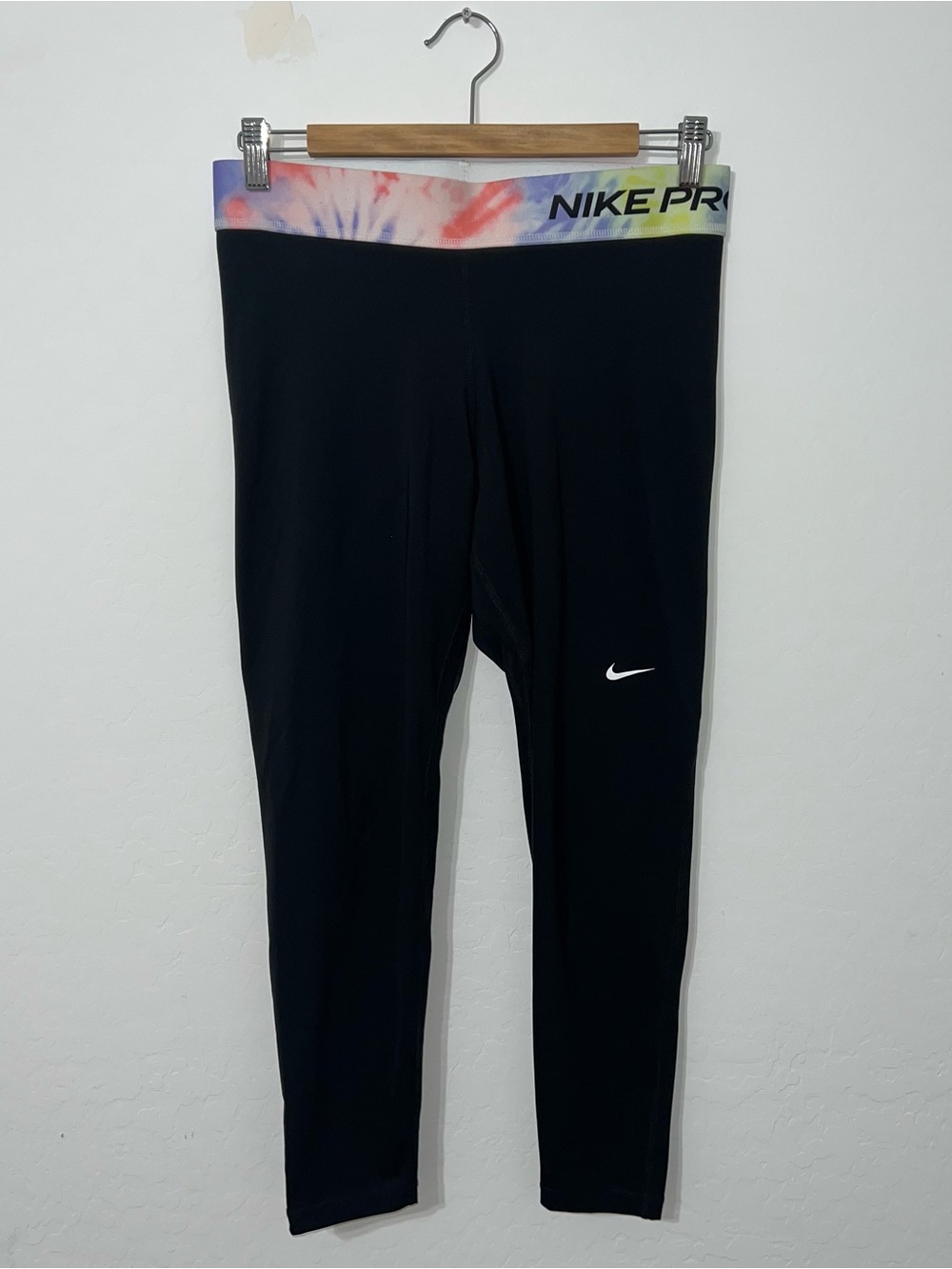 Nike Pro women's training leggings | 7/8 Length | DA1009-010 | Large